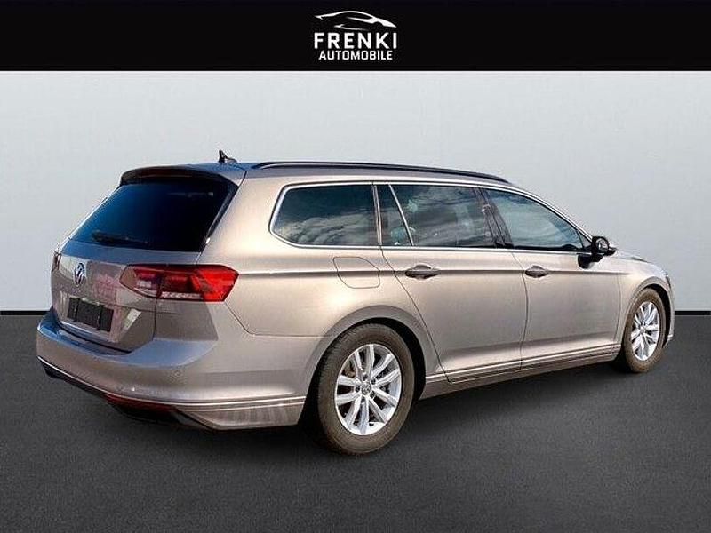 Gebraucht VW Passat Business 150 PS (110 kW) 2019 Gold Kombi