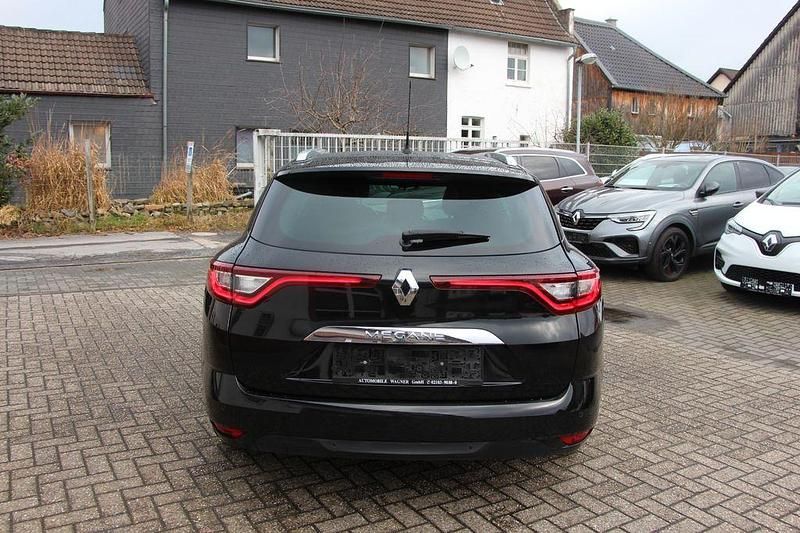 Gebraucht Renault Mégane IV LIMITED 140 PS (102 kW) 2020 Schwarz Limousine