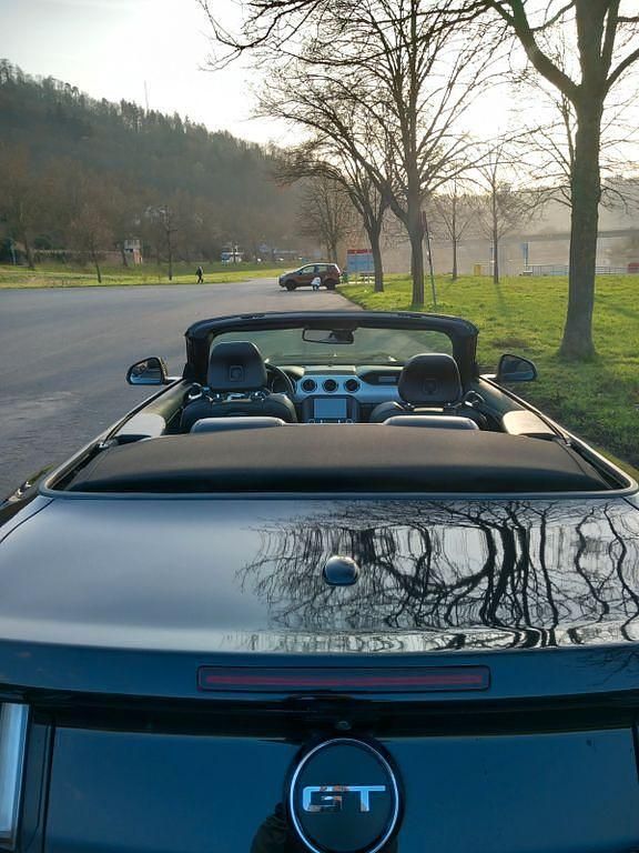 Gebraucht Ford Mustang GT 421 PS (309 kW) 2017 Schwarz Cabrio