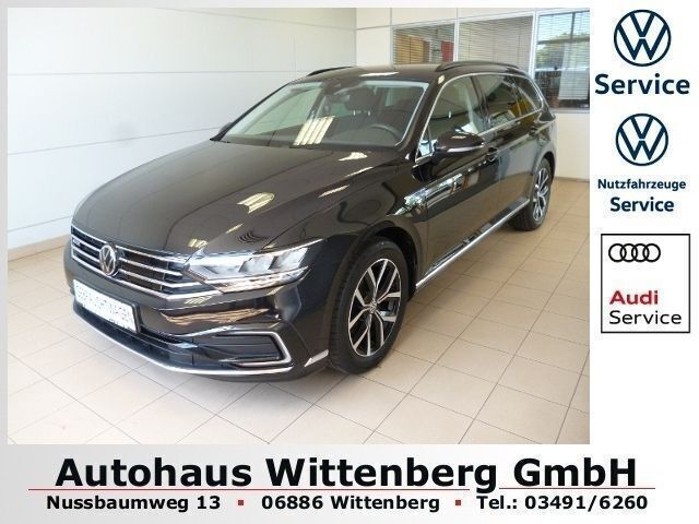 Schwarz Gebraucht 2020 VW Passat GTE Kombi | 25.989 € (Fairer Preis) - Bild 1/4