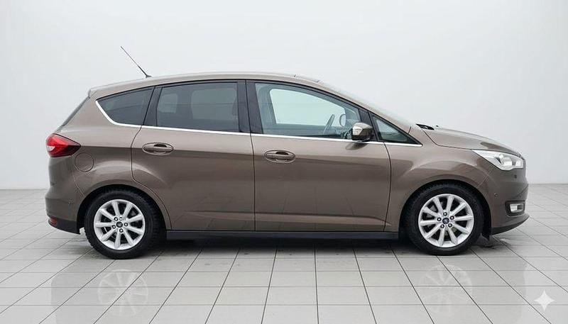 Gebraucht Ford C-MAX Titanium 120 PS (88 kW) 2017 Braun Van / Kleinbus