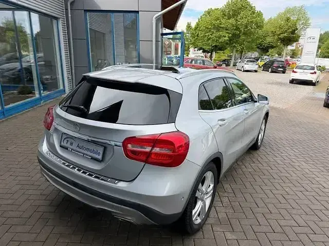 Occasion Mercedes GLA200 156 ch (114 kW) 2017 Argent SUV