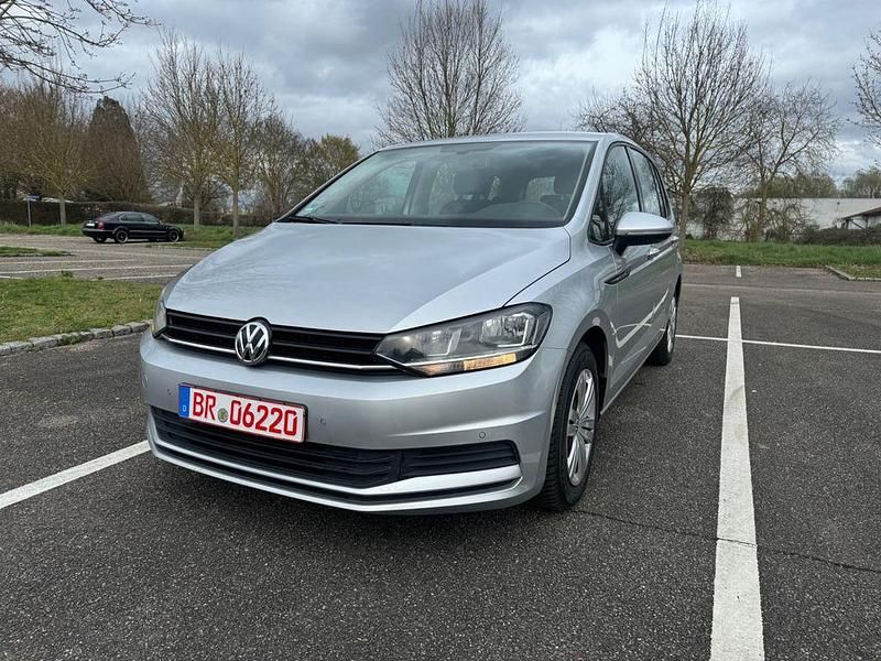 Gebraucht VW Touran R-line 110 PS (80 kW) 2017 Silber Van / Kleinbus