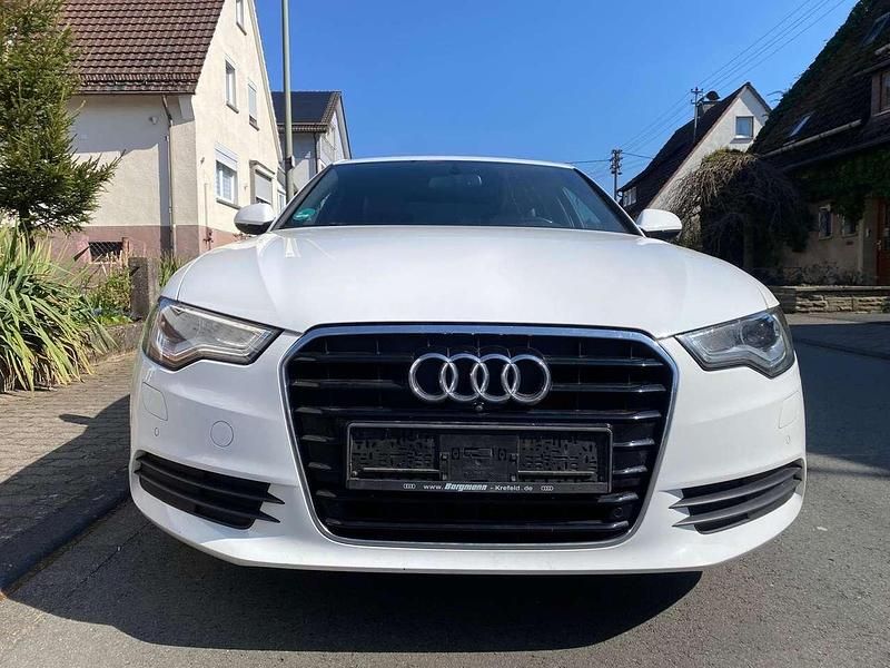 Weiß Gebraucht 2012 Audi A6 Limousine | 17.000 € (Fairer Preis) - Bild 1/4