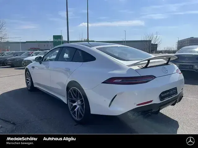 Gebraucht Mercedes AMG GT 43 AMG 367 PS (269 kW) 2022 Manufaktur diamantweiß bright (metallic) Coupé