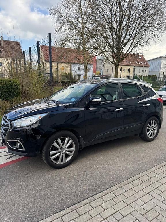 Gebraucht Hyundai ix35 Trend 184 PS (135 kW) 2012 Schwarz SUV