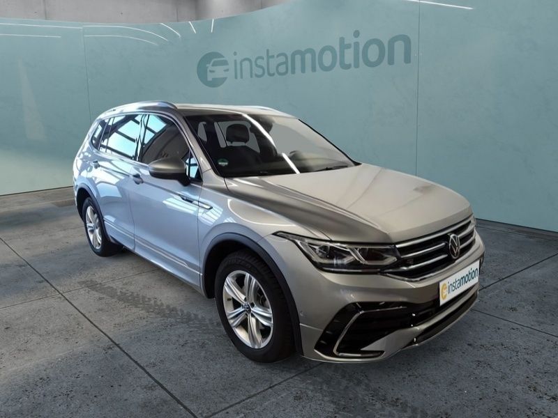Silber Gebraucht 2023 VW Tiguan Allspace R-line SUV | 44.300 € (Etwas zu teuer) - Bild 1/3