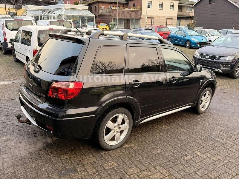 Gebraucht Mitsubishi Outlander Intense 160 PS (117 kW) 2006 Schwarz SUV