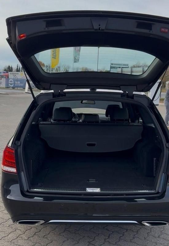 Gebraucht Mercedes E350 252 PS (185 kW) 2014 Schwarz Kombi
