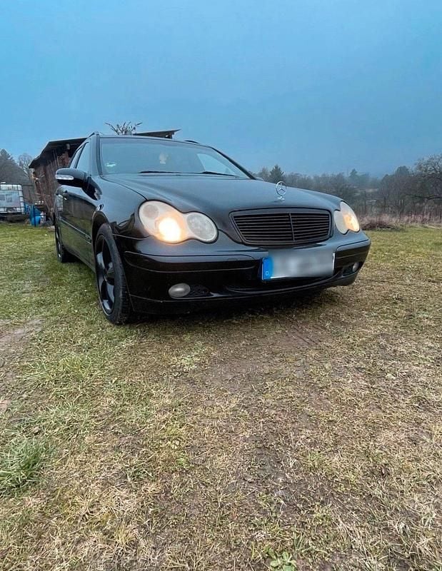 Gebraucht Mercedes C200 163 PS (119 kW) 2004 Schwarz Kombi