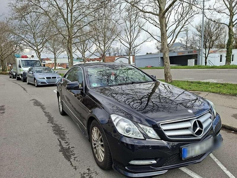 Usata Mercedes E200 184 CV (135 kW) 2013 Nero Coupé