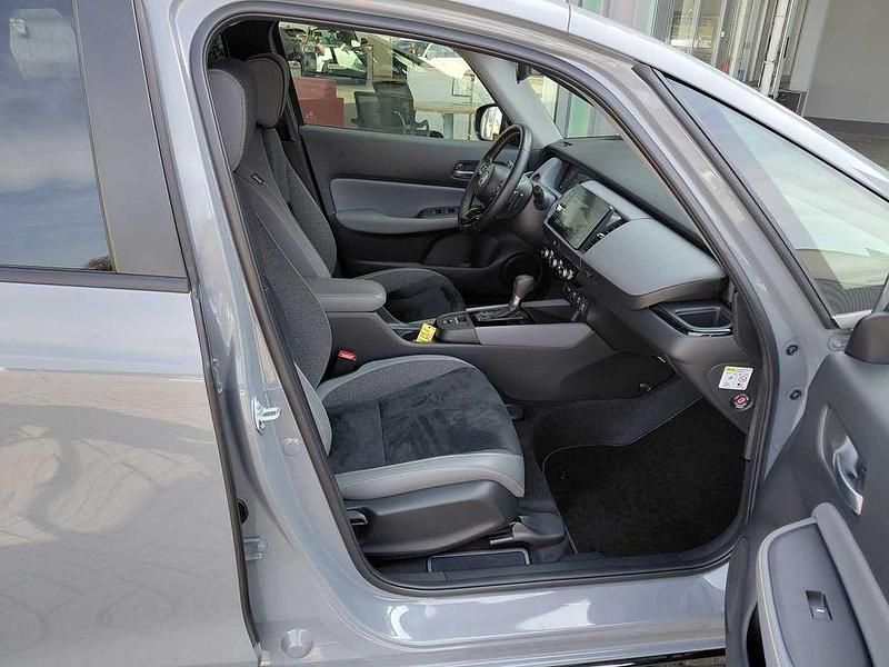 Gebraucht Honda Jazz Advance 107 PS (78 kW) 2024 Urban grey p. Kleinwagen