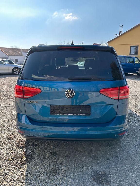 Gebraucht VW Touran Active 150 PS (110 kW) 2021 Blau Van / Kleinbus