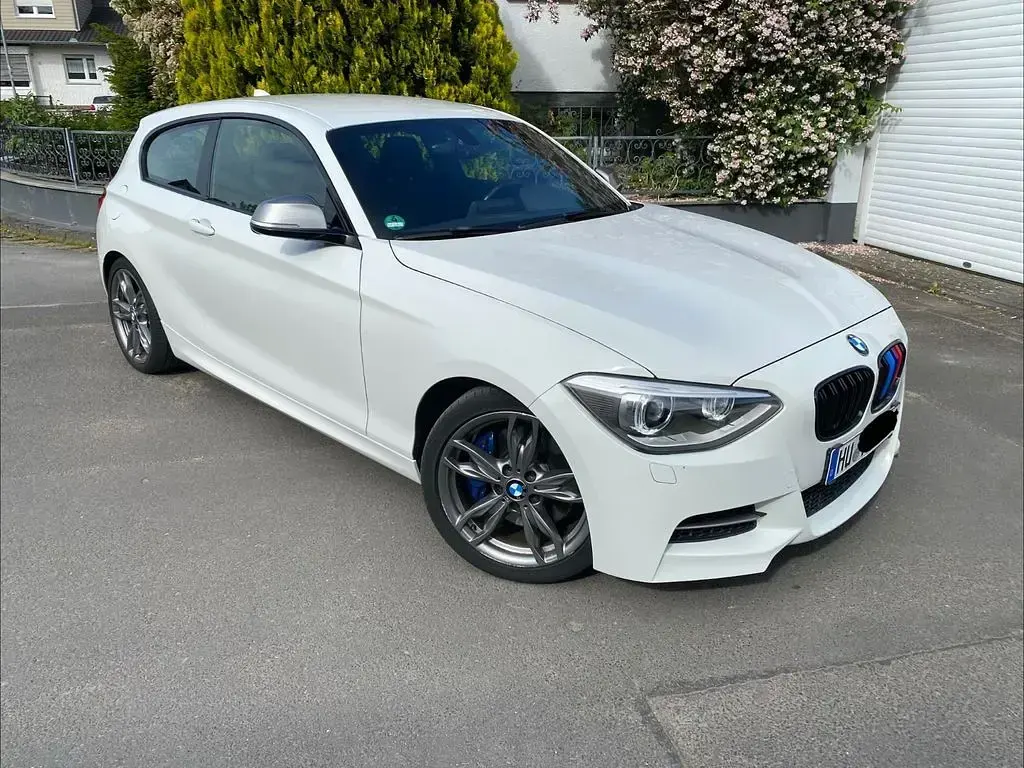 Gebraucht BMW 135 Sport Line 320 PS (235 kW) 2013 Weiß Kleinwagen