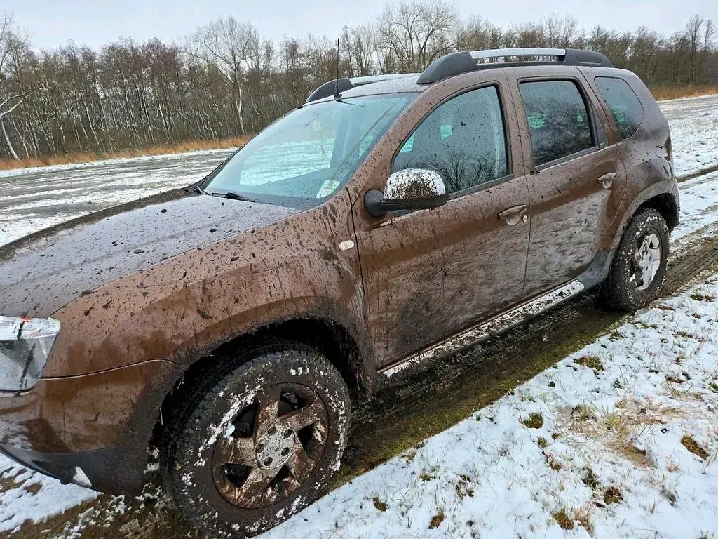 Occasion Dacia Duster Lauréate 105 ch (77 kW) 2011 Marron SUV