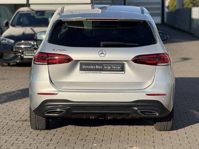Gebraucht Mercedes B250e 218 PS (160 kW) 2022 Kleinwagen