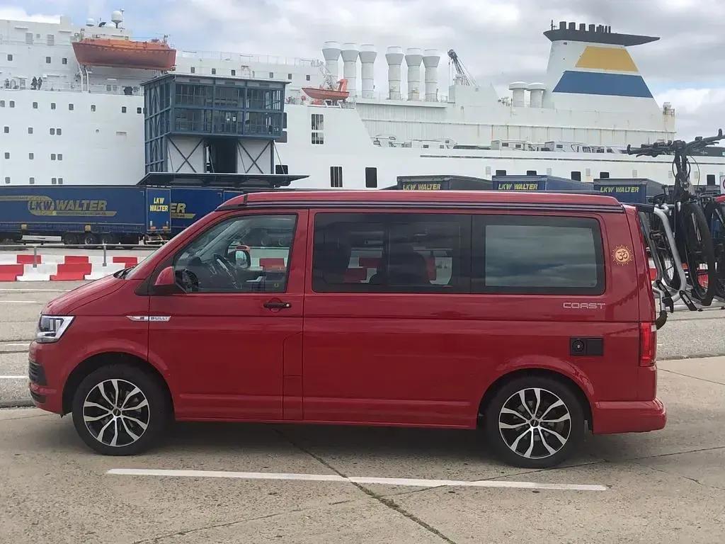 Gebraucht VW California California 150 PS (110 kW) 2019 Rot Van