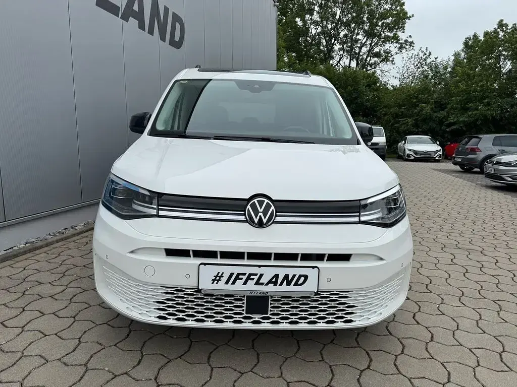 Gebraucht VW Caddy Maxi Style 122 PS (89 kW) 2022 Candyweiß Van / Kleinbus
