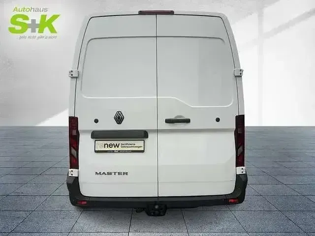 Używany Renault Master 105 KM (77 kW) 2024 Biały Minivan