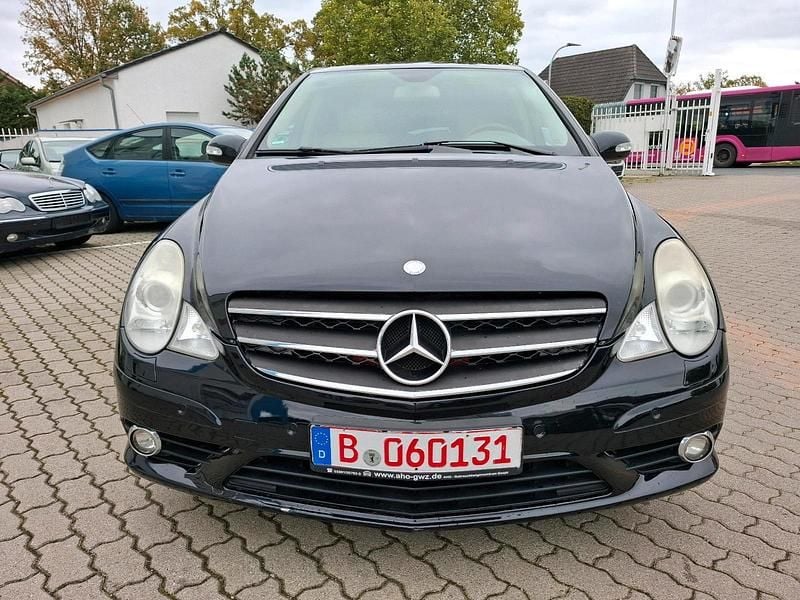 Gebraucht Mercedes R500 AMG 306 PS (225 kW) 2007 Schwarz Van / Kleinbus