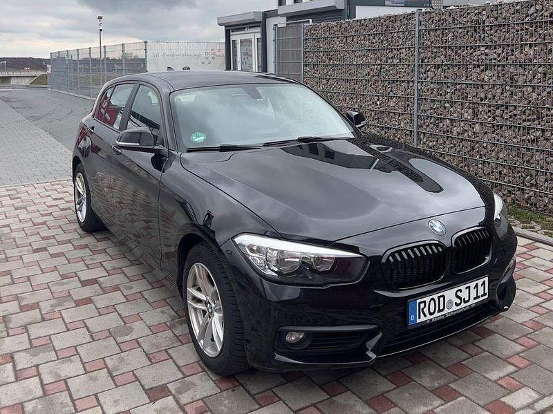 Gebraucht BMW 118 Advantage 136 PS (100 kW) 2016 Schwarz Kleinwagen