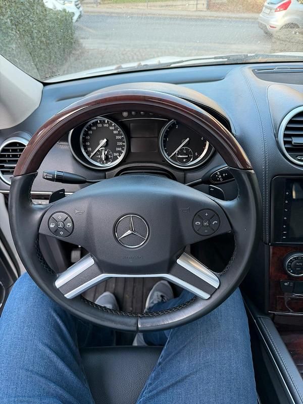 Gebraucht Mercedes GL350 165 PS (121 kW) 2011 Weiß SUV