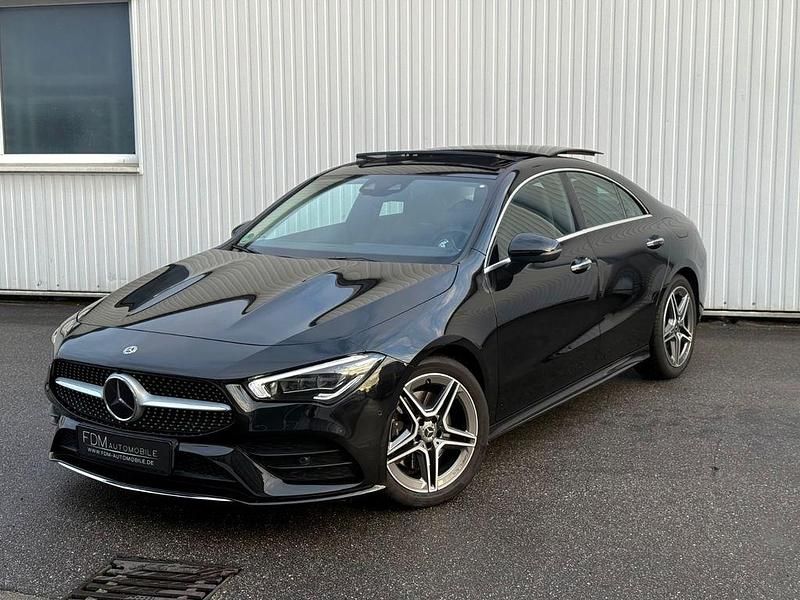 Silber Gebraucht 2019 Mercedes CLA200 AMG Limousine | 31.990 € (Etwas zu teuer) - Bild 1/4