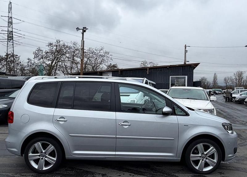 Gebraucht VW Touran Life 105 PS (77 kW) 2014 Silber Van / Kleinbus