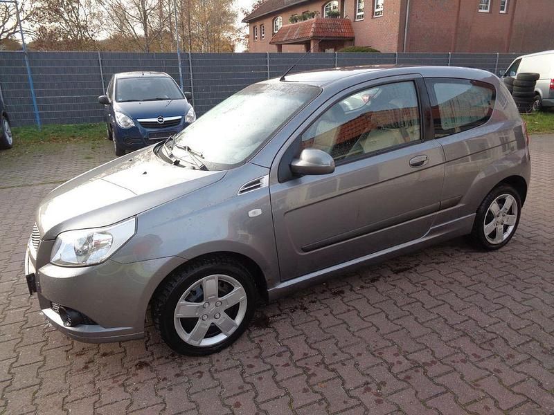 Braun Gebraucht 2008 Chevrolet Aveo LS Limousine | 2.200 € (Fairer Preis) - Bild 1/4