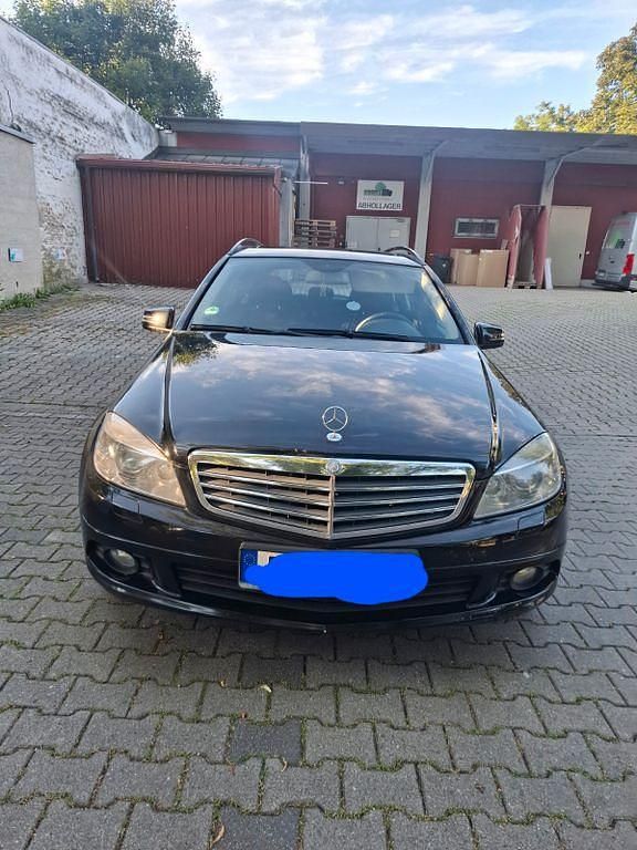 Schwarz Gebraucht 2009 Mercedes 200 Limousine | 4.500 € (Fairer Preis) - Bild 1/4