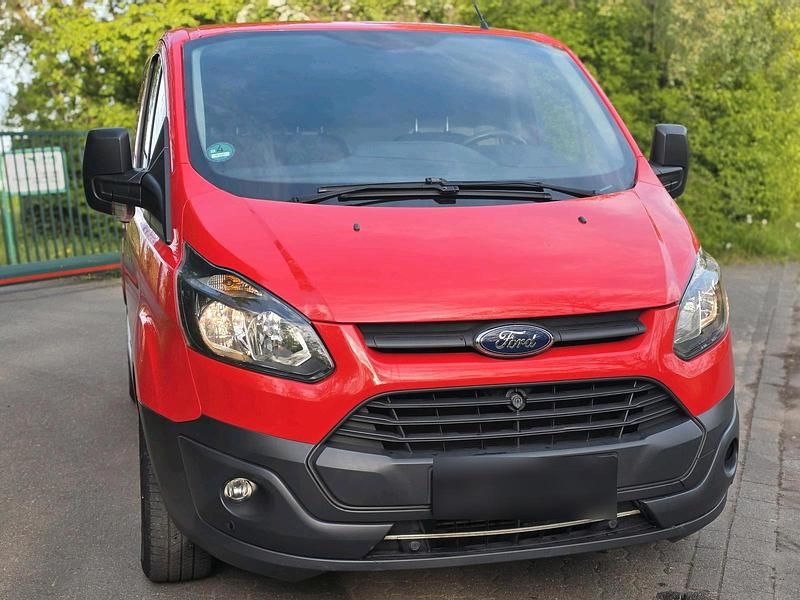 Usata Ford Transit Custom 105 CV (77 kW) 2018 Rosso Monovolume
