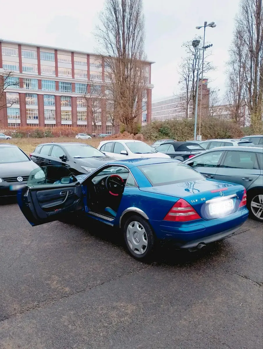 Gebraucht Mercedes SLK200 136 PS (100 kW) 1999 Blau Cabrio