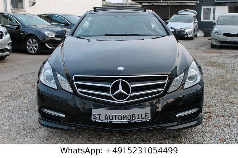 Gebraucht Mercedes E350 265 PS (194 kW) 2011 Schwarz Coupé
