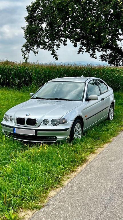 Silber Gebraucht 2001 BMW 318 Compact Kleinwagen | 1.850 € (Fairer Preis) - Bild 1/4