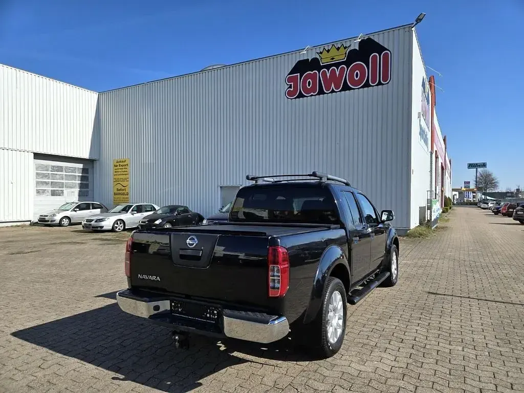Gebraucht Nissan Navara 231 PS (169 kW) 2011 Schwarz Pickup