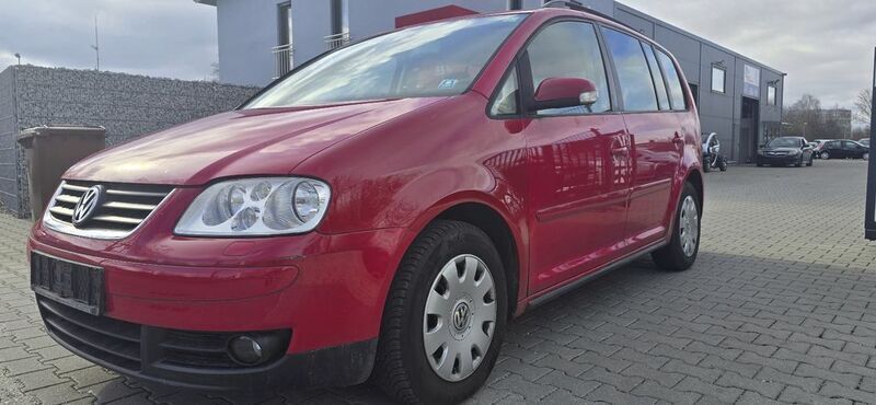 Rot Gebraucht 2006 VW Touran Trendline Van / Kleinbus | 1.290 € (Guter Preis) - Bild 1/4