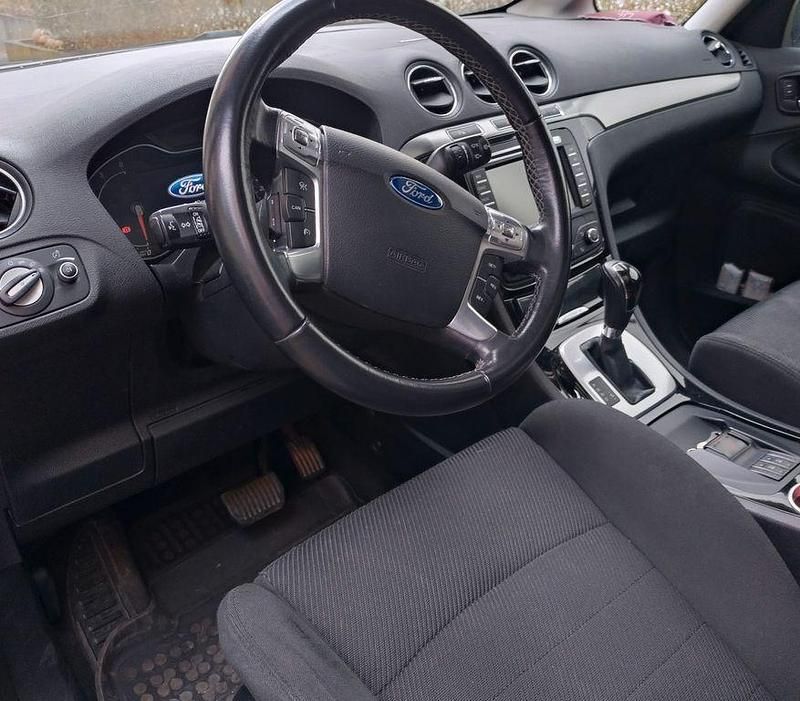 Gebraucht Ford Galaxy Titanium 200 PS (147 kW) 2013 Silber Van / Kleinbus