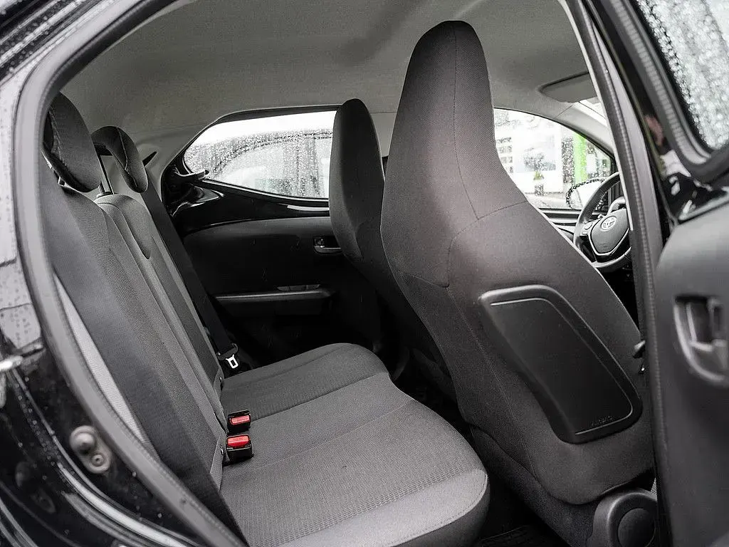 Gebraucht Toyota Aygo X-play 72 PS (52 kW) 2020 Schwarz Kleinwagen