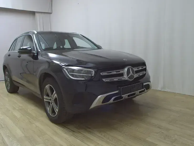Gebraucht Mercedes GLC200 211 PS (155 kW) 2021 Schwarz SUV