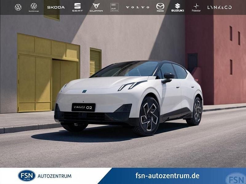 Gebraucht Lynk & Co 02 200 kW (272 PS) 2025 Crystal white SUV