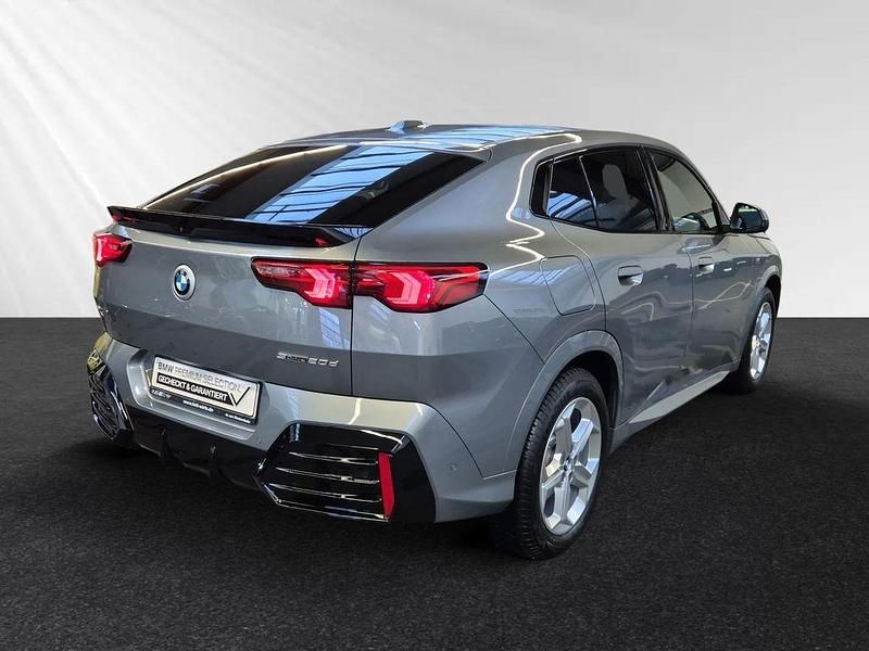 Gebraucht BMW X2 M Sport 163 PS (119 kW) 2025 Skyscraper grau metallic SUV