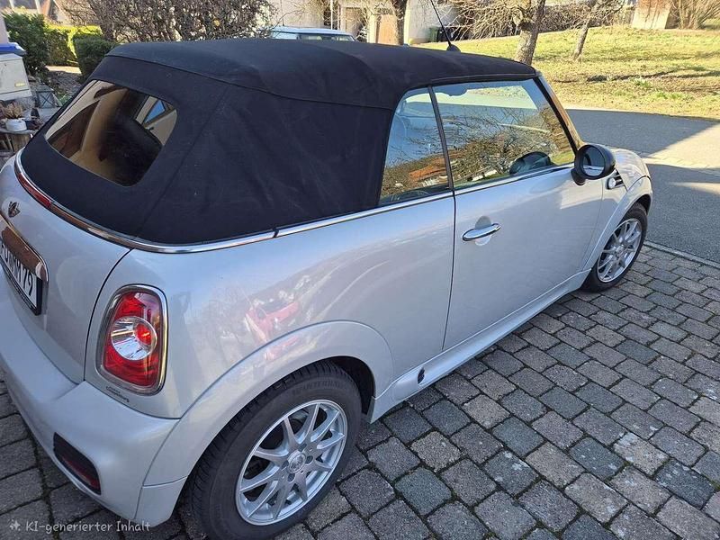Gebraucht Mini John Cooper Works Cabriolet 122 PS (89 kW) 2011 Silber Cabrio