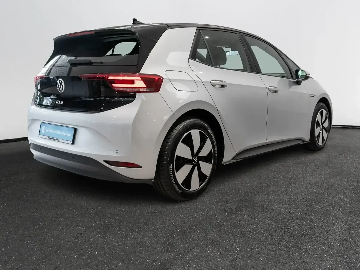 Gebraucht VW ID.3 Pro 78 kW (107 PS) 2022 Schwarz Kleinwagen