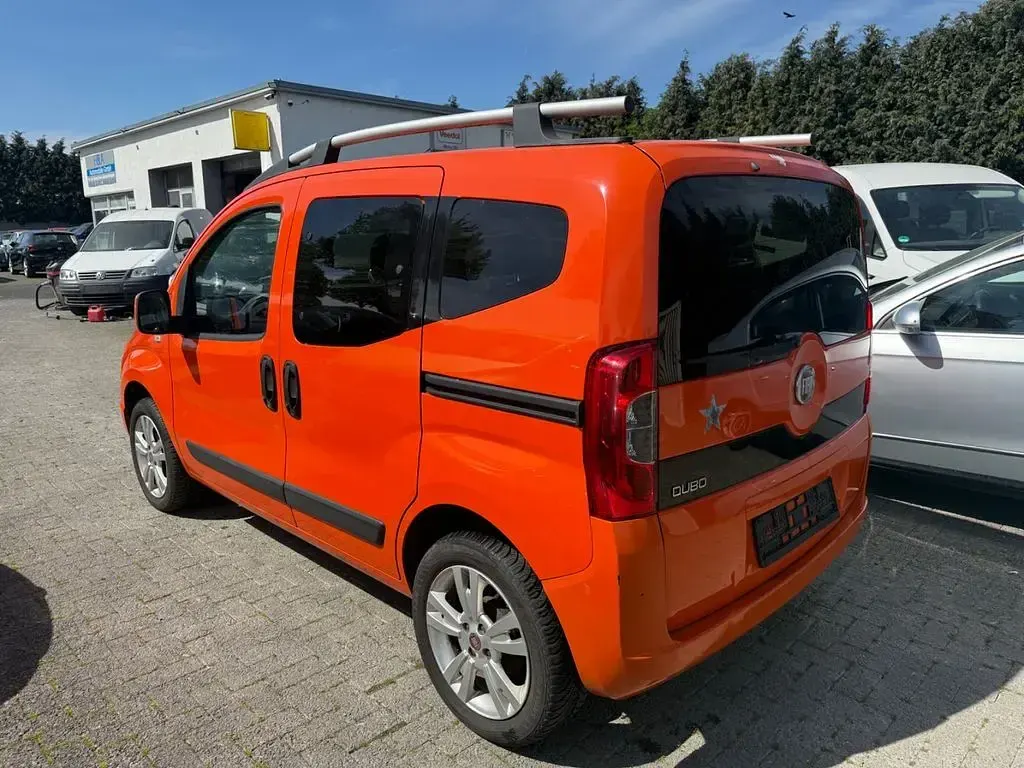 Gebraucht Fiat Qubo Easy 73 PS (53 kW) 2013 Colore esterno (sicilia orange Van / Kleinbus