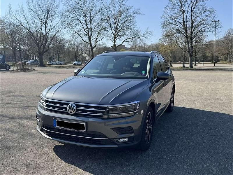 Gebraucht VW Tiguan Highline 150 PS (110 kW) 2019 Grau SUV