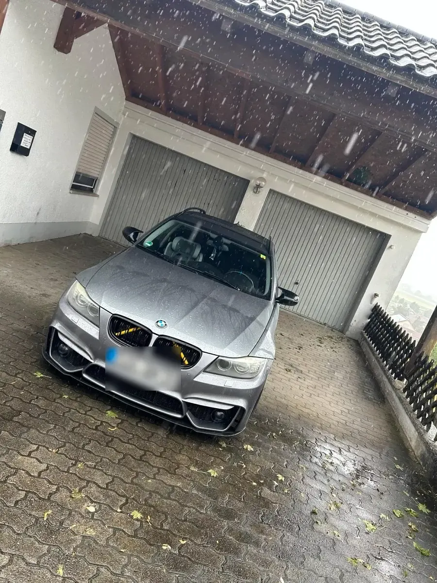 Gebraucht BMW 320 Performance 177 PS (130 kW) 2010 Grau Kombi