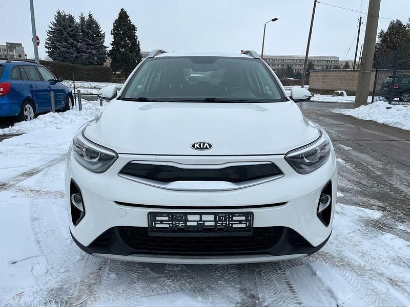 Gebraucht Kia Stonic 84 PS (61 kW) 2019 Weiß SUV