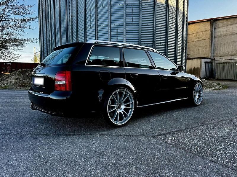 Usata Audi RS4 Sport 700 CV (514 kW) 2000 Nero Station wagon