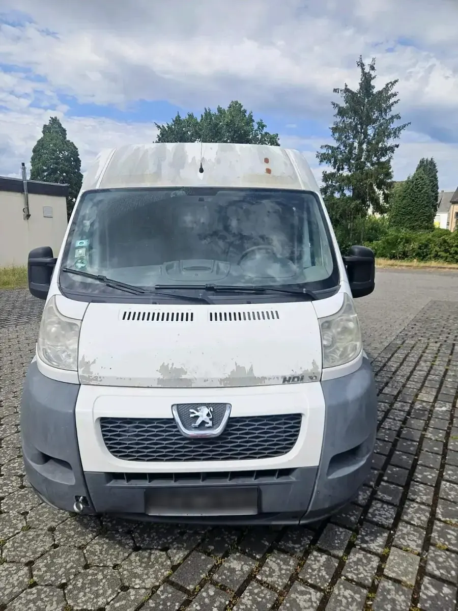 Gebraucht Peugeot Boxer 165 PS (121 kW) 2010 Weiß Van