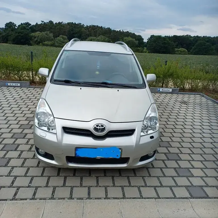 Gebraucht Toyota Corolla Verso 136 PS (100 kW) 2009 Grau Van / Kleinbus